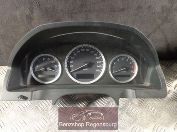 Mercedes W204 C Klasse Kombiinstrument Tachometer A2045408648